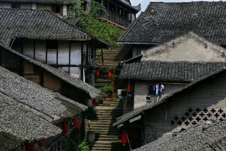 青春飞扬！福建体育职业技术学院开展学生军训汇演